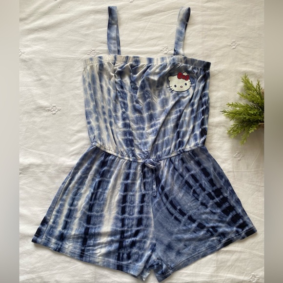 Girl’s Sanrio Hello Kitty Blue Tie Dye Romper Size Large 10/12 - Picture 2 of 12